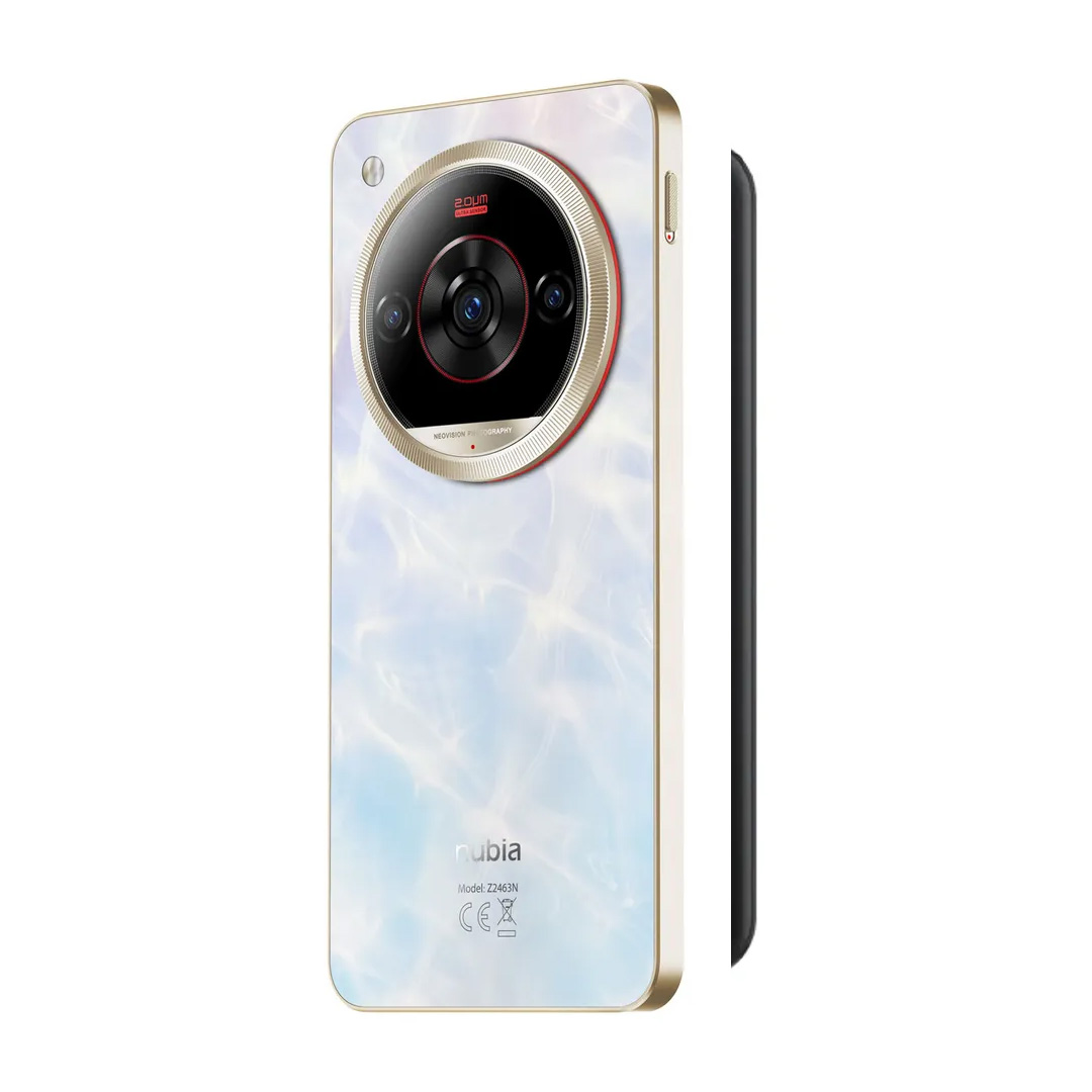 ZTE Nubia Focus 2 Ultra trasero